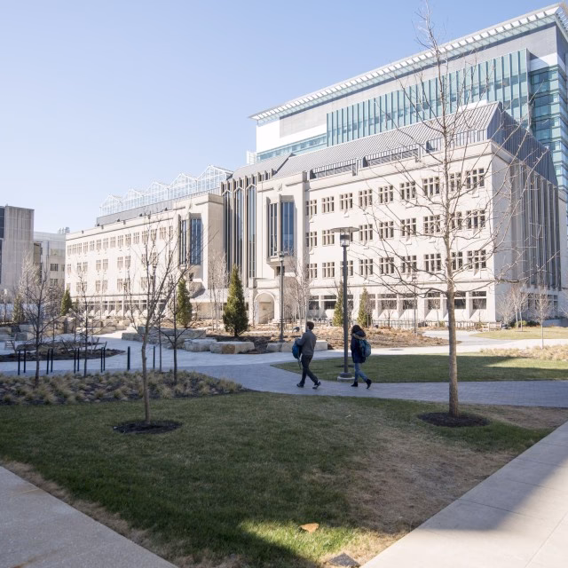 What trauma level is Abbott, Northwestern?