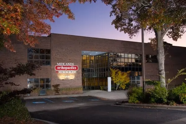 What are the visiting hours for Aiken Regional Hospital?