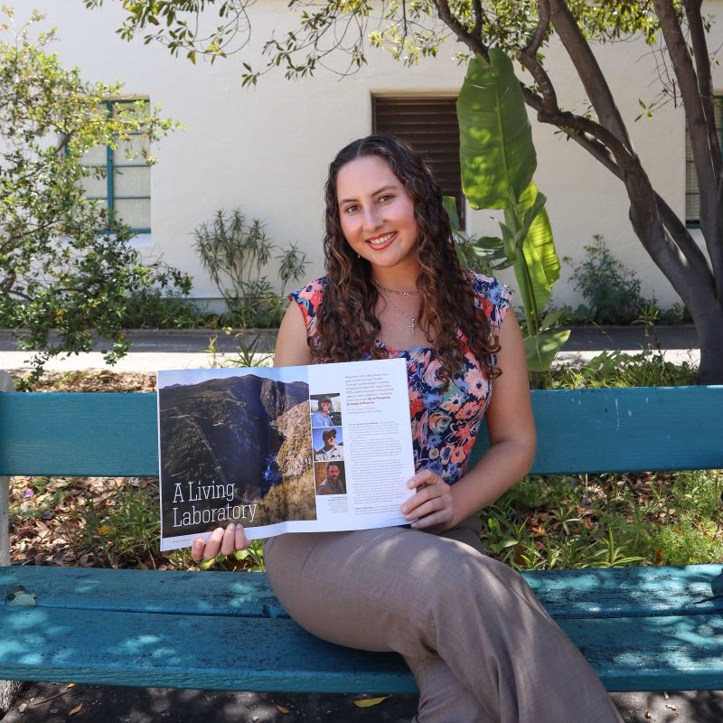 Is Alex Reyes married?