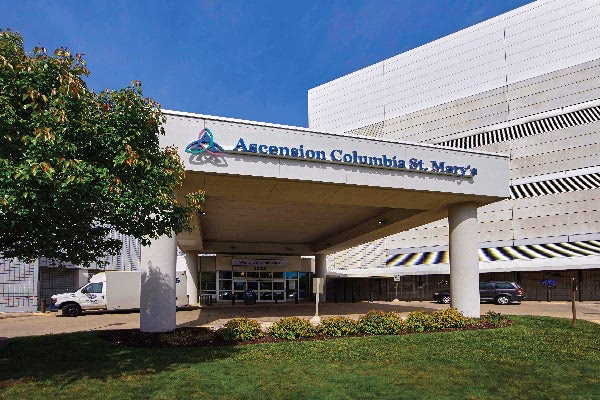 What level of trauma is Ascension St Mary's hospital?