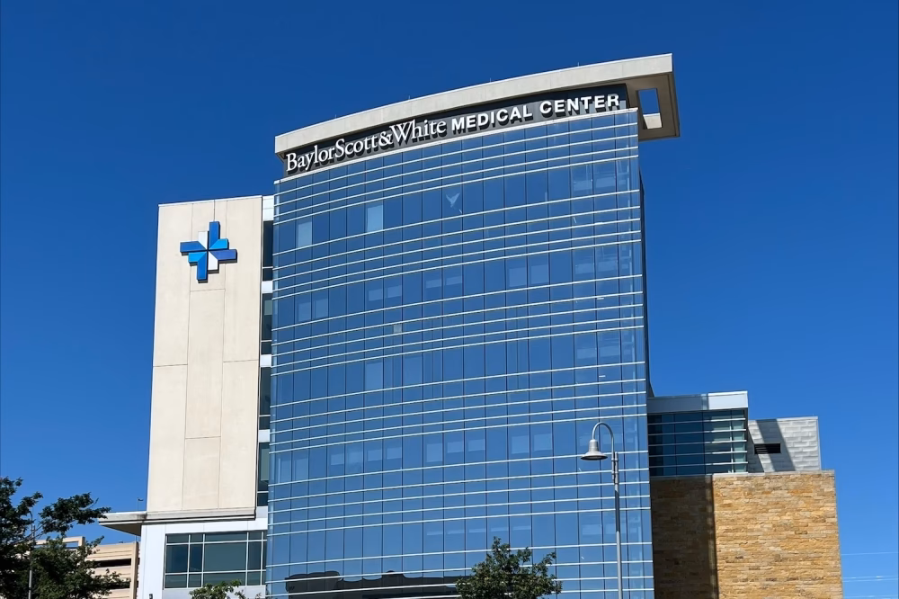 Is Baylor Scott and White no longer taking BCBS?