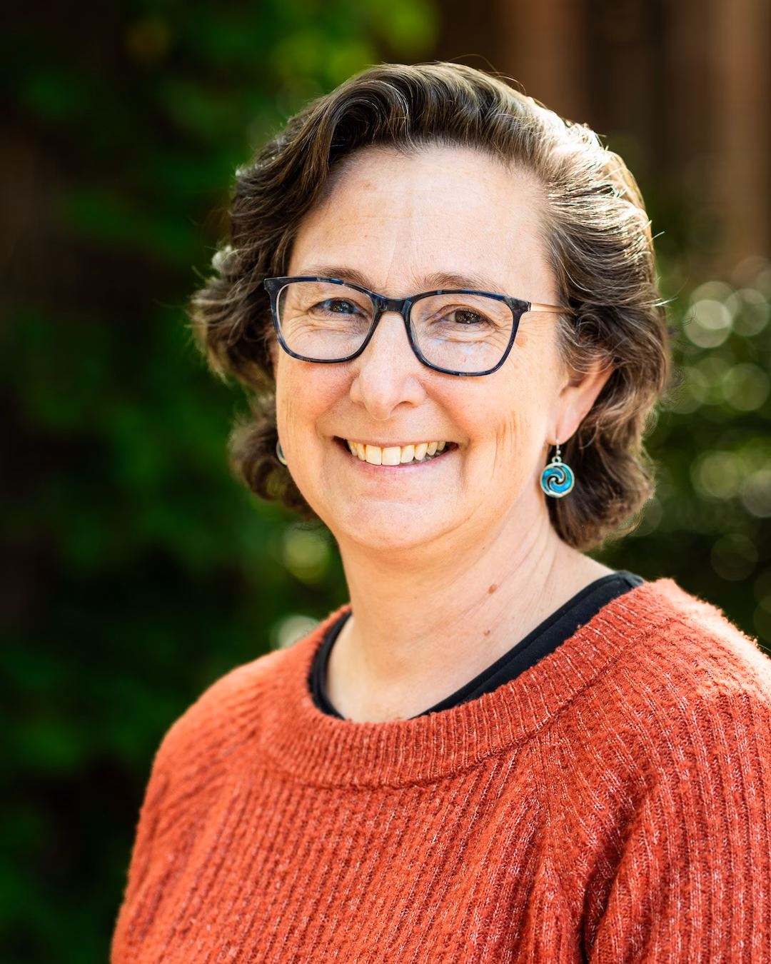 How much do Bowdoin faculty make?