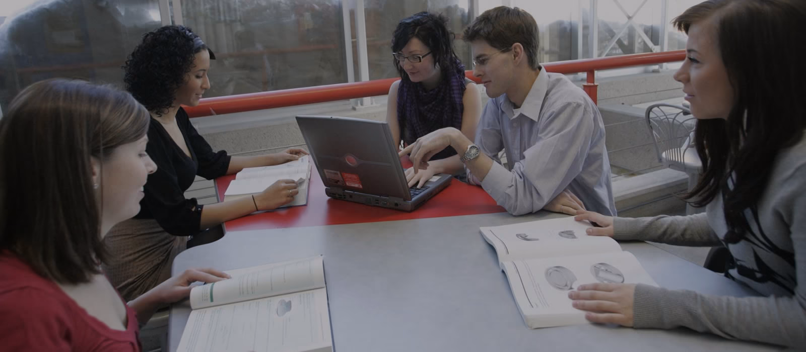 What do you need for a masters in neuroscience at Carleton?