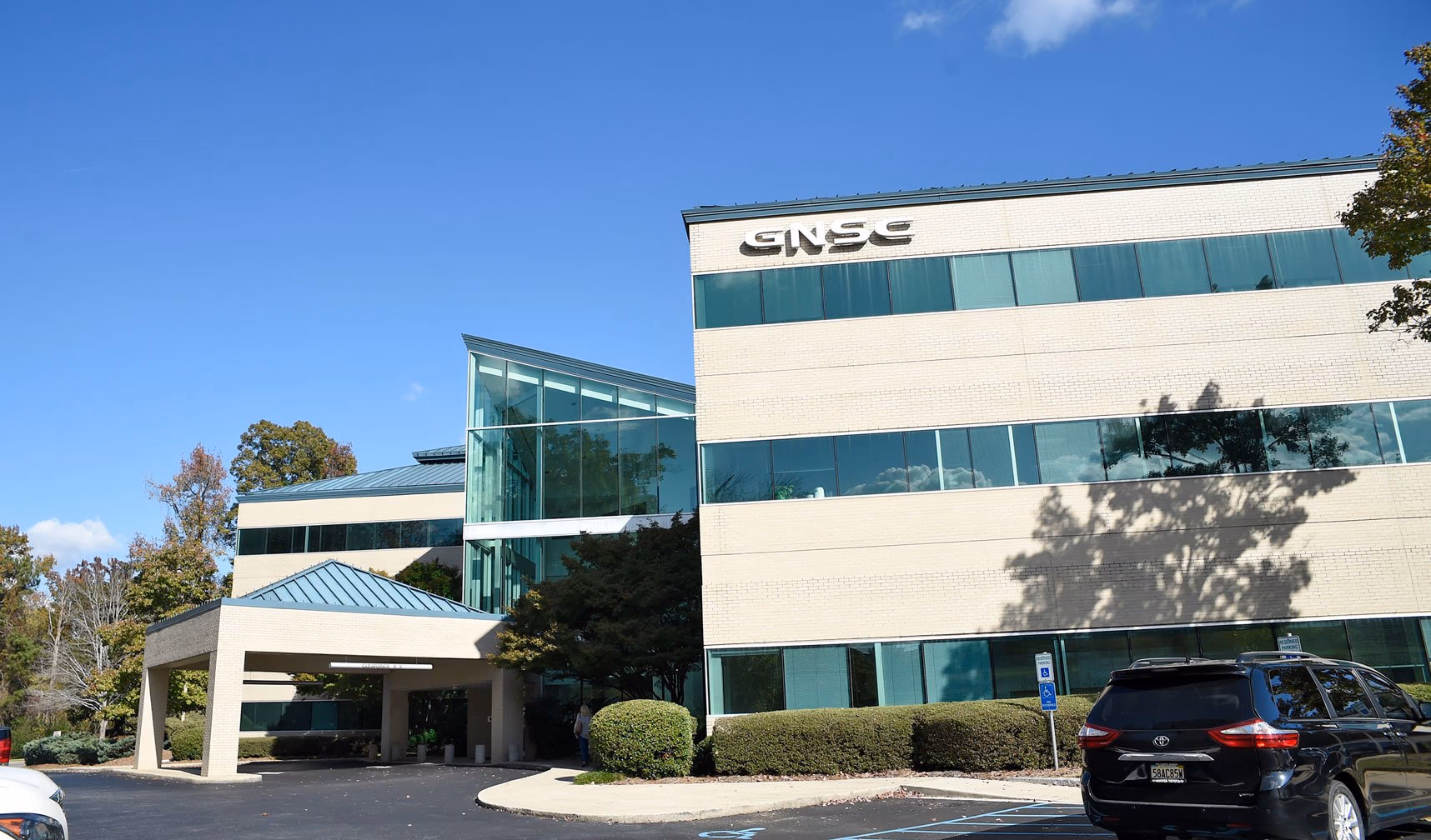 Does UAB have a good neurosurgeon?