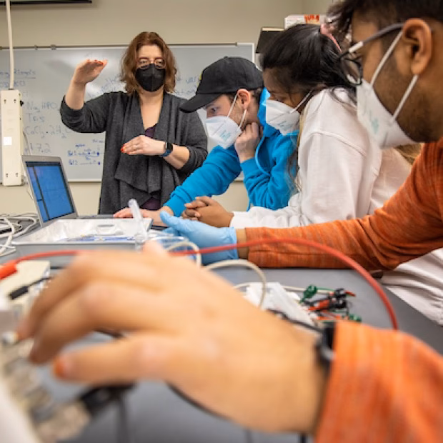 What major is Grinnell College known for?