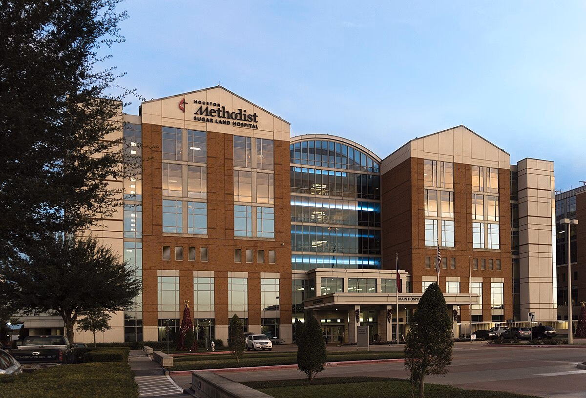 How many beds is Houston Methodist Sugar Land?