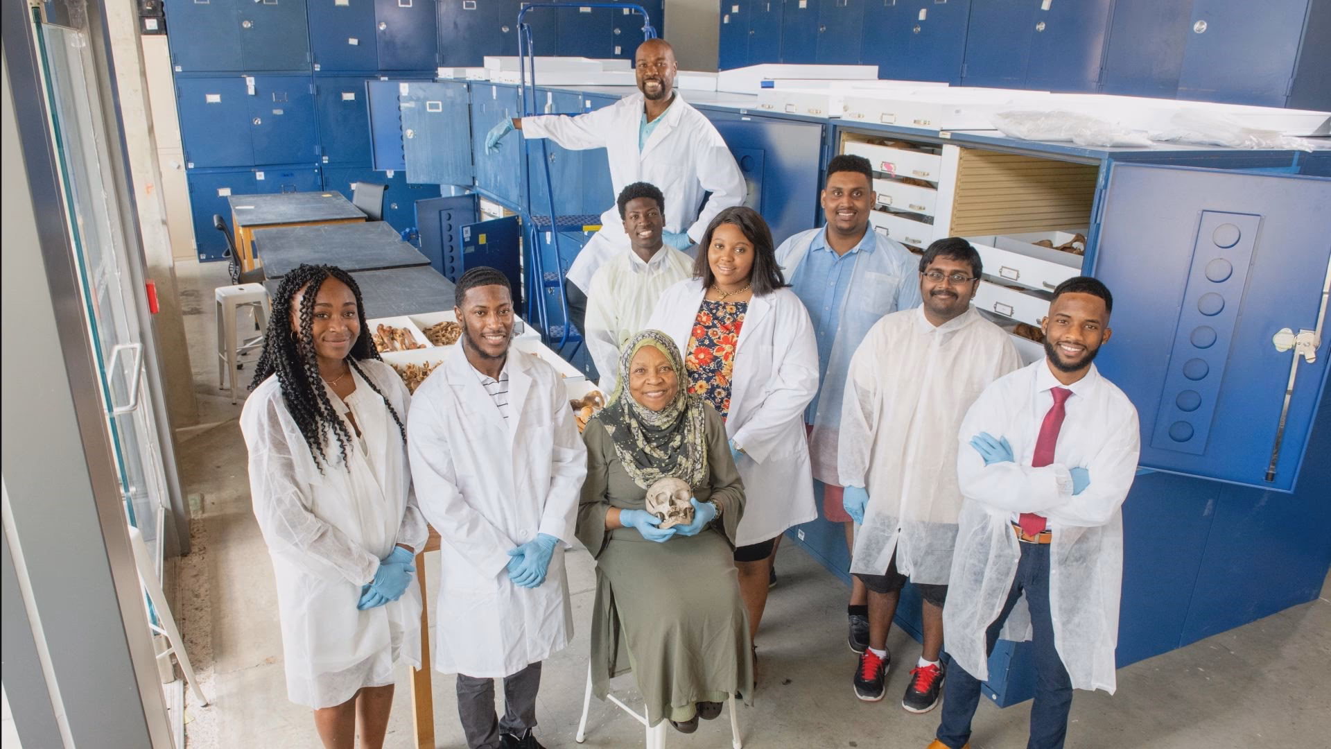 What are the two most popular majors at Howard University?