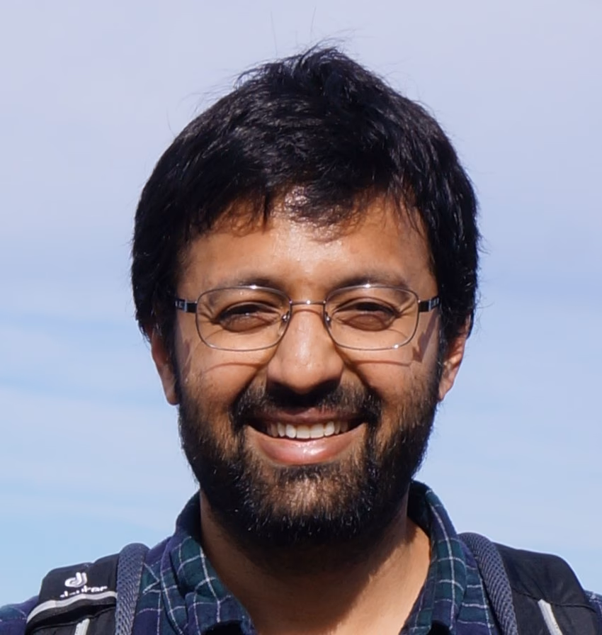 What is the salary of professor in IISc Bangalore?