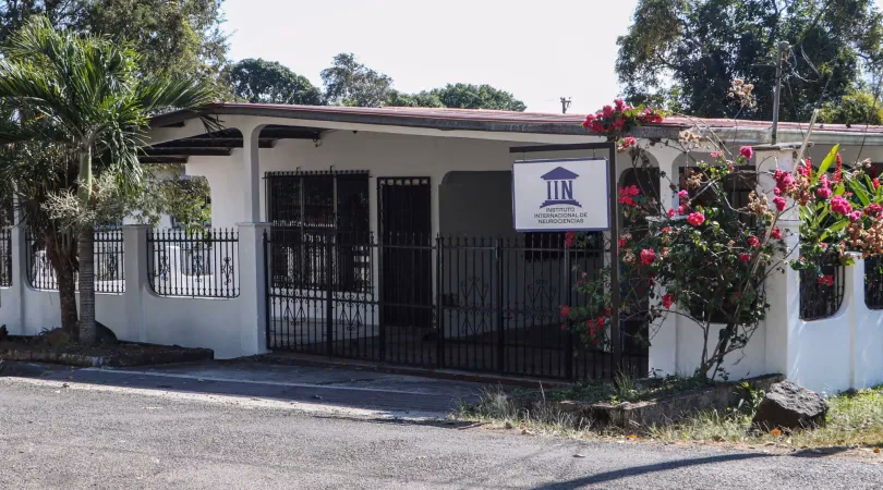 ¿Dónde puedo estudiar neurociencia en Panamá?