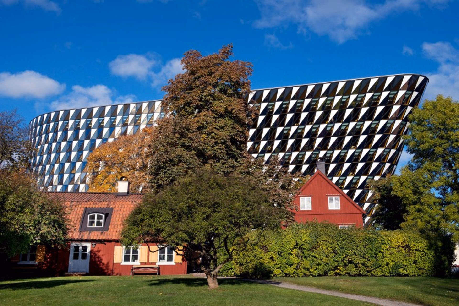 How hard is it to get into Karolinska Institutet?