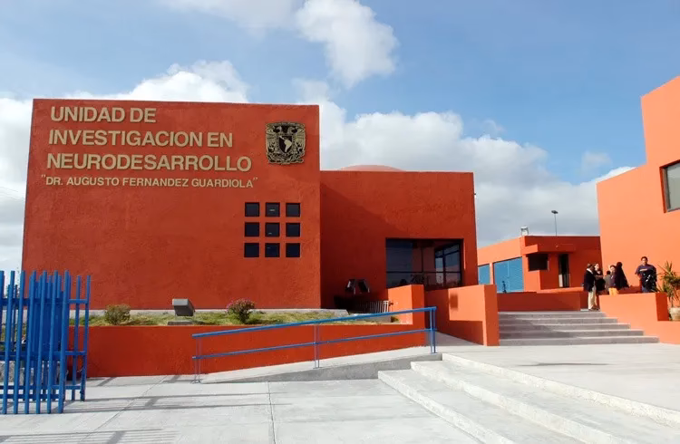 ¿Qué carreras hay en la UNAM Querétaro?