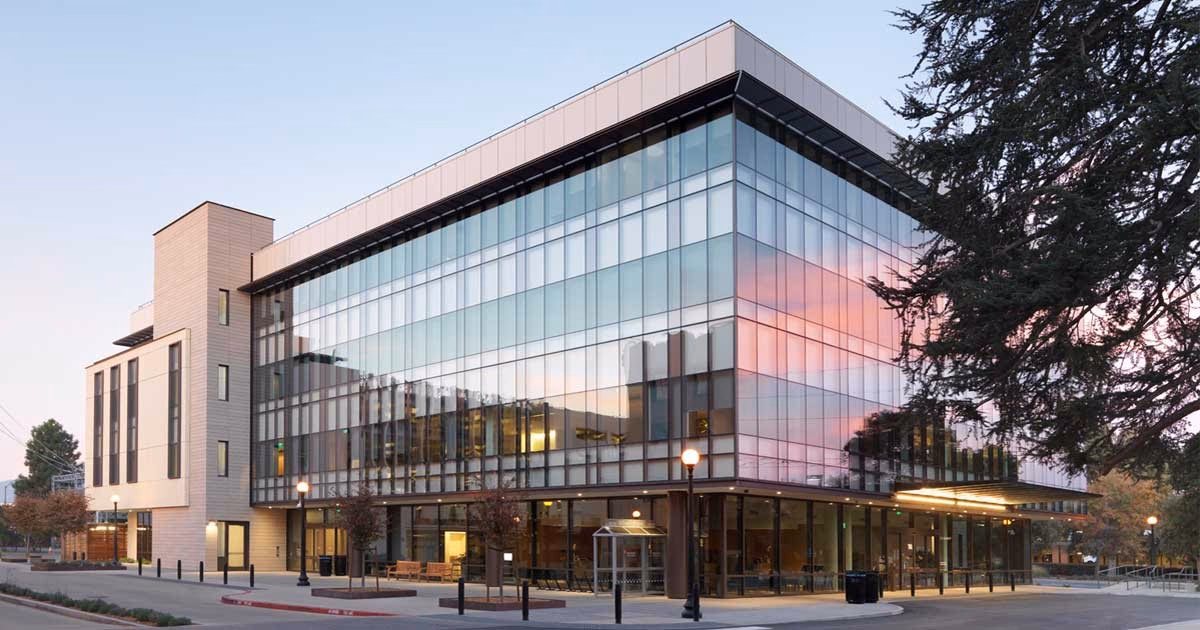 What is the iconic building of Stanford University?