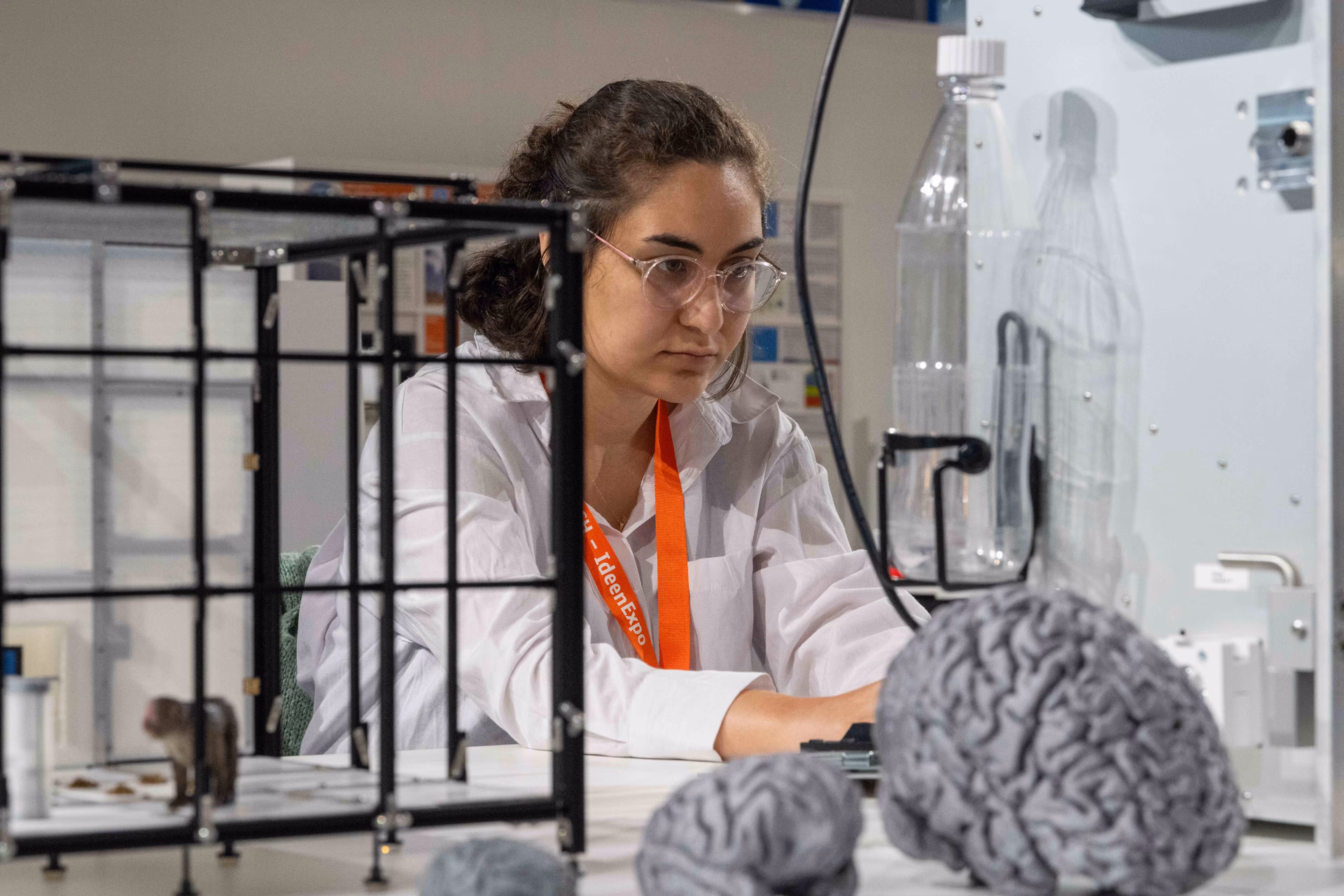 What is the highest salary for a lab assistant?