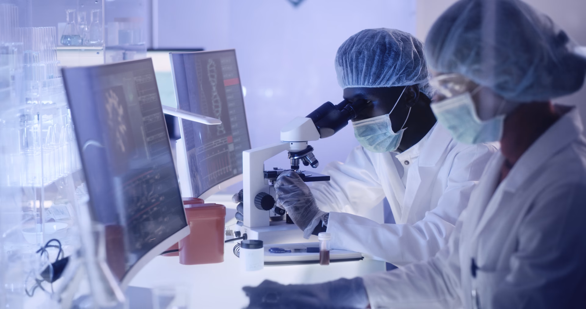 What are the technical skills of a neuroscientist?