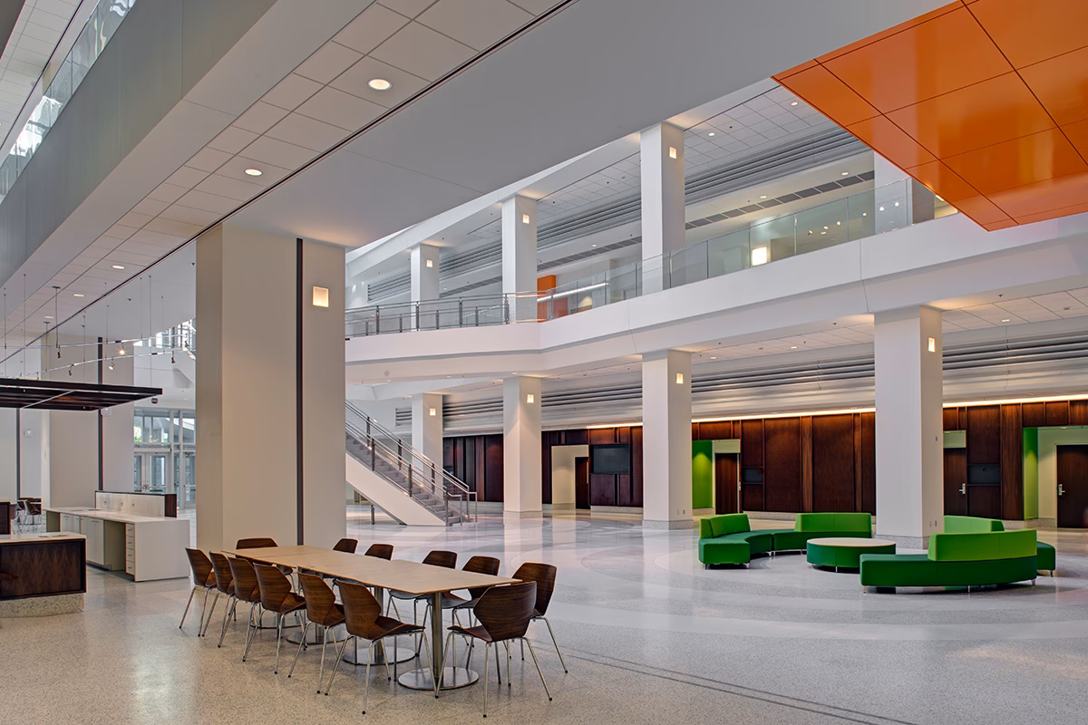 How much do neuroscientists make at NIH?