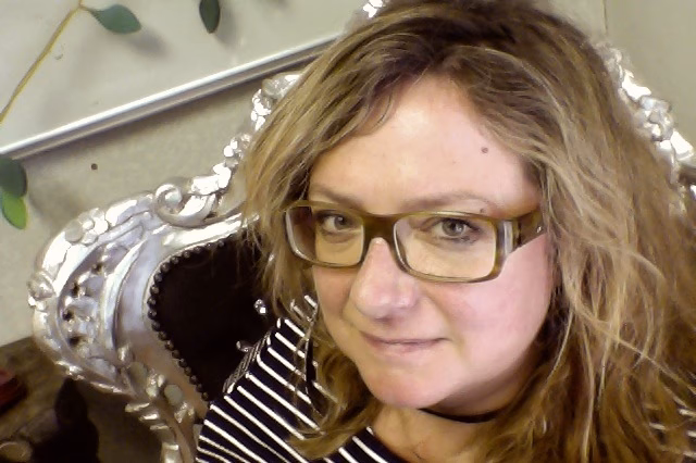 What does Sophie Scott do for a living?