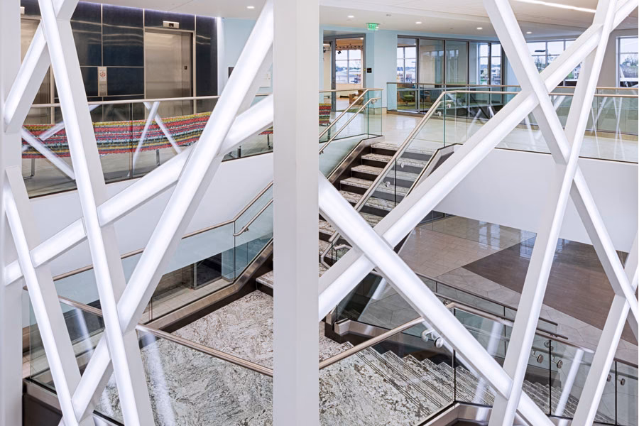 How much does a neurologist make at VCU?